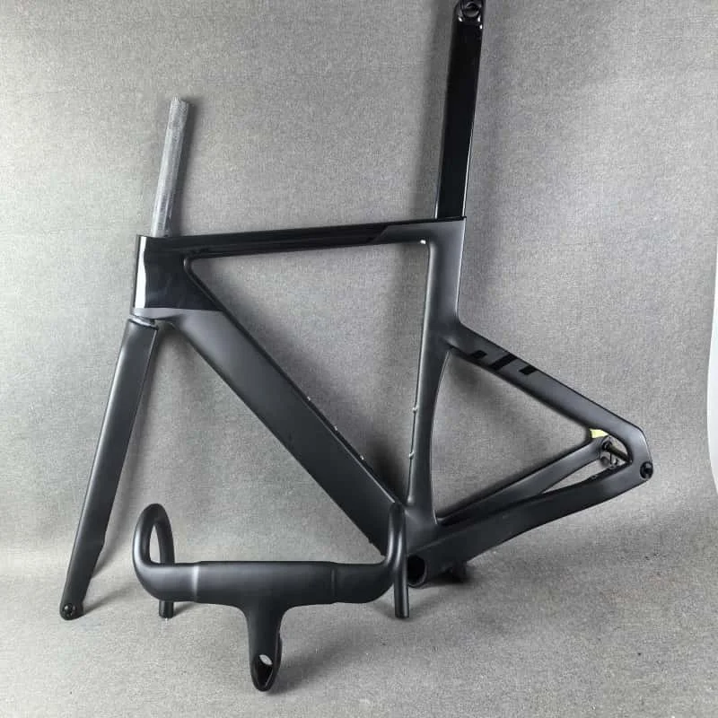 Велосипед из углеродного волокна CF SLX8, новая легкая гоночная рама из углеродного волокна, внутренняя маршрутизация троса, дисковый тормоз, настройка логотипа EMS
Велосипед из углеродного волокна CF SLX8, новая легкая гоночная рама из углеродного волокна, внутренняя маршрутизация троса, дисковый тормоз, настройка логотипа EMS