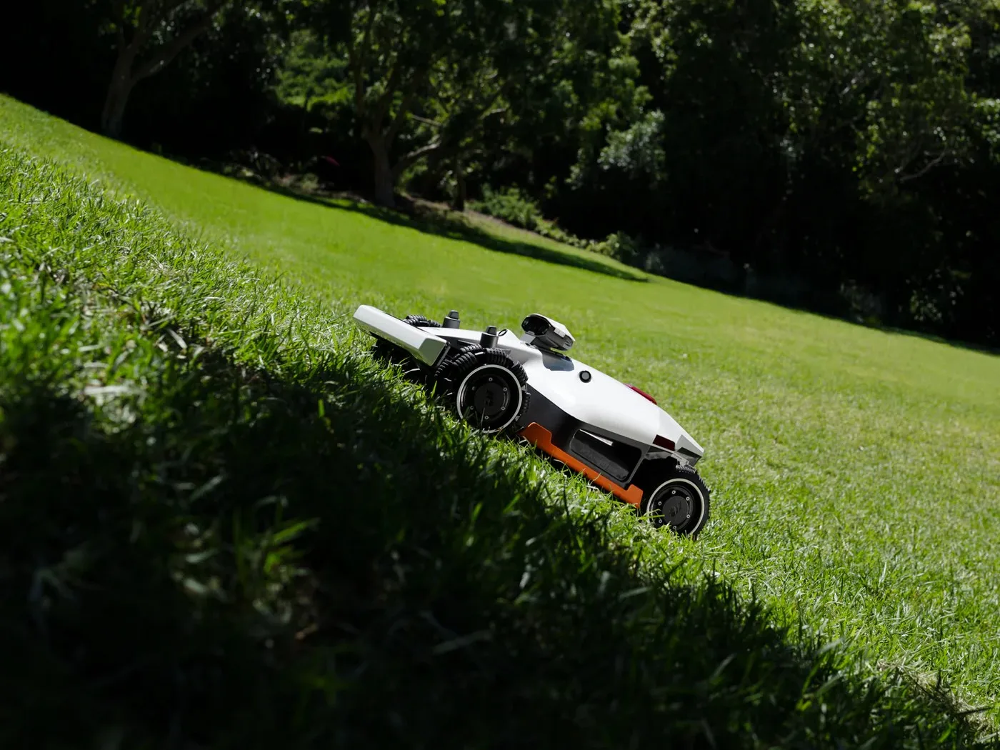 BRAND NEW Mammotion-Luba-2-AWD-3000X-launch New Mammotion Luba 2 AWD and Luba Mini AWD robot lawn mowers with 3D lawn -3000X-lau
BRAND NEW Mammotion-Luba-2-AWD-3000X-launch New Mammotion Luba 2 AWD and Luba Mini AWD robot lawn mowers with 3D lawn -3000X-lau