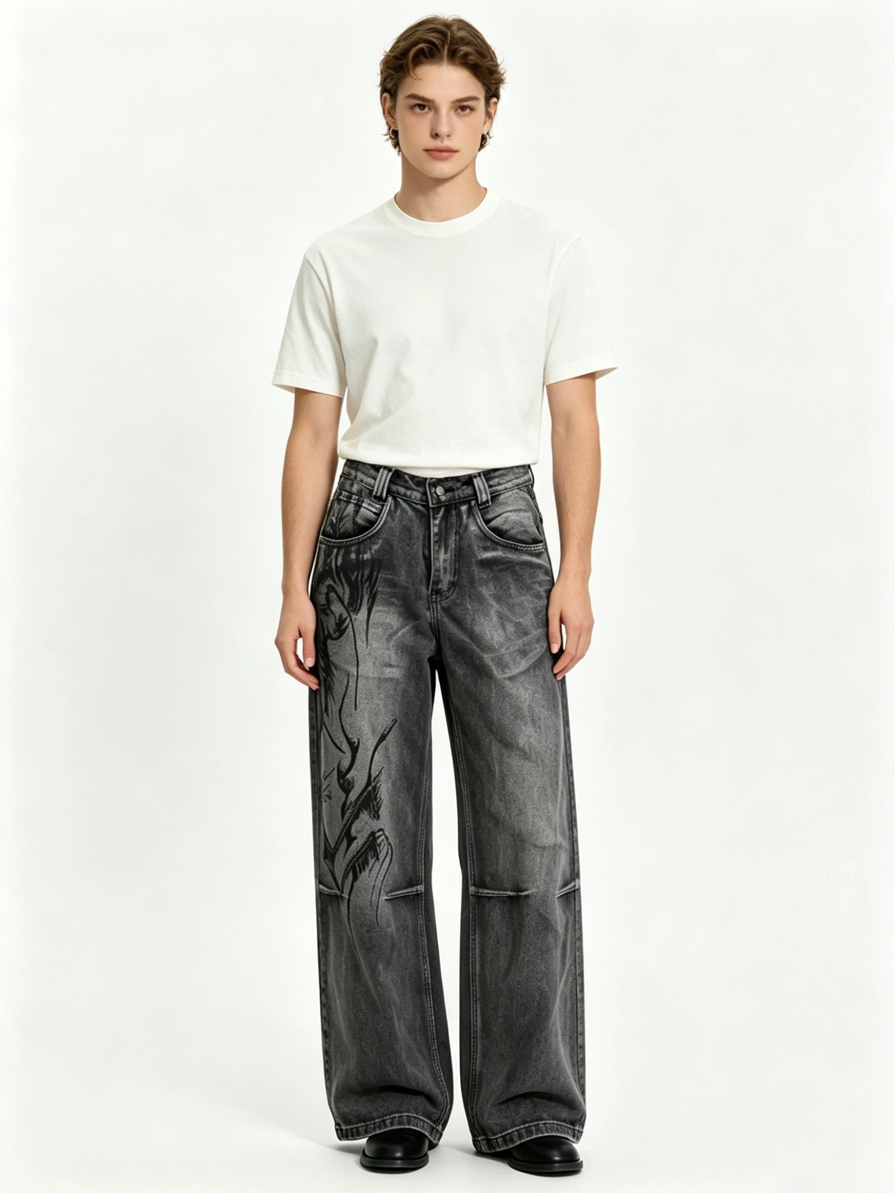 These retro dark-style graffiti print wide-leg jeans feature a mid-rise design, graffiti elements on one side, a distressed wash effect, and a loose, straight fit. They are unisex and suitable for everyday casual wear.
These retro dark-style graffiti print wide-leg jeans feature a mid-rise design, graffiti elements on one side, a distressed wash effect, and a loose, straight fit. They are unisex and suitable for everyday casual wear.
