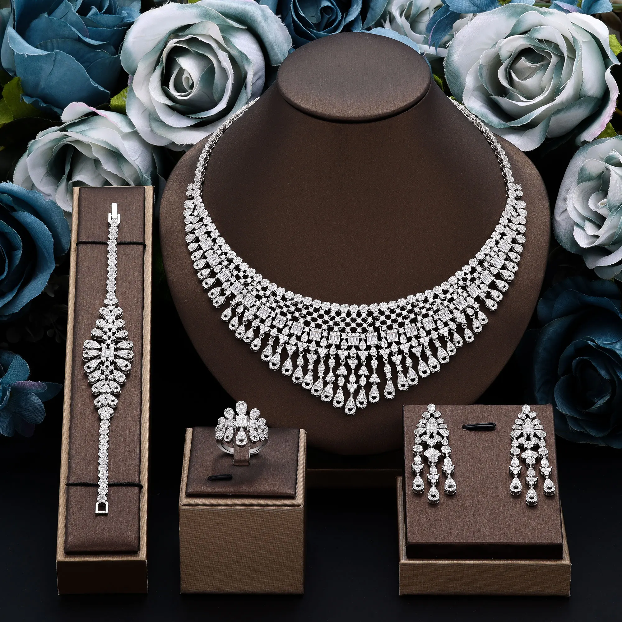 4pcs Bridal Zirconia Full Jewelry Sets For Women Party, Luxury Dubai Nigeria CZ Crystal Wedding Jewelry Sets
4pcs Bridal Zirconia Full Jewelry Sets For Women Party, Luxury Dubai Nigeria CZ Crystal Wedding Jewelry Sets