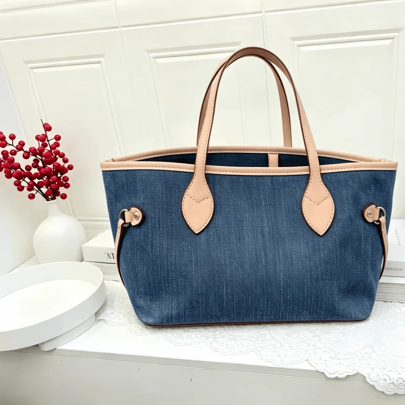 Women's Handbags Ladies Large Capacity Tote Bag 2026 New Style Fashionable Classic Handbag for Commuting Women's Shoulder Bag
Women's Handbags Ladies Large Capacity Tote Bag 2026 New Style Fashionable Classic Handbag for Commuting Women's Shoulder Bag