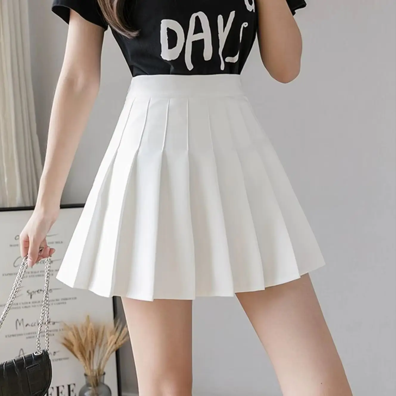 Women's White Pleated Skirts Fashion Korean Style Solid High Waist Mini Skirt Casual Streetwear 2026 Summer Student A-Line Skirt
Women's White Pleated Skirts Fashion Korean Style Solid High Waist Mini Skirt Casual Streetwear 2026 Summer Student A-Line Skirt