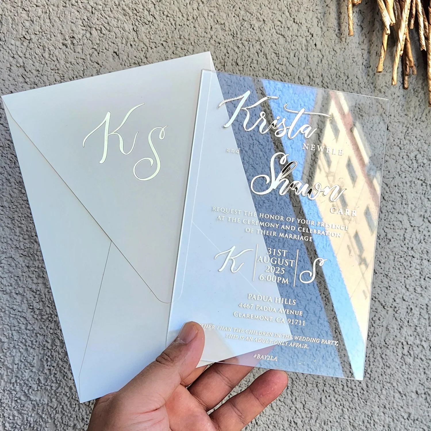 Personalized Clear Acrylic Wedding Invitation 3D Mirror Lettering Elegant Luxury Design Party Birthday Invitation Thank You Card
Personalized Clear Acrylic Wedding Invitation 3D Mirror Lettering Elegant Luxury Design Party Birthday Invitation Thank You Card