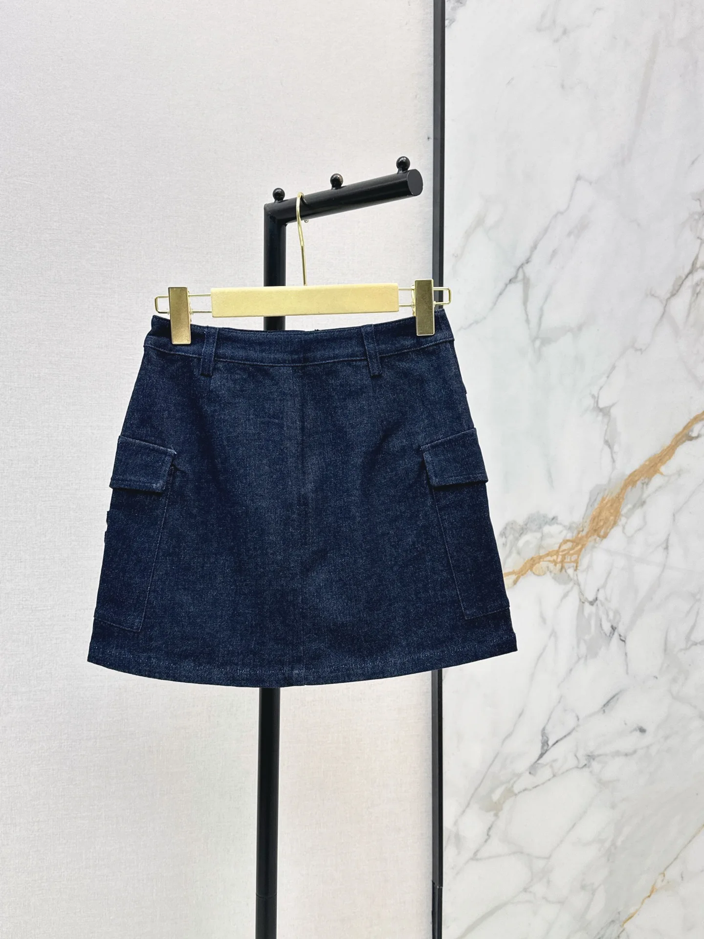 2026 Summer Letter Embroidered Cowboy Half Skirt
2026 Summer Letter Embroidered Cowboy Half Skirt