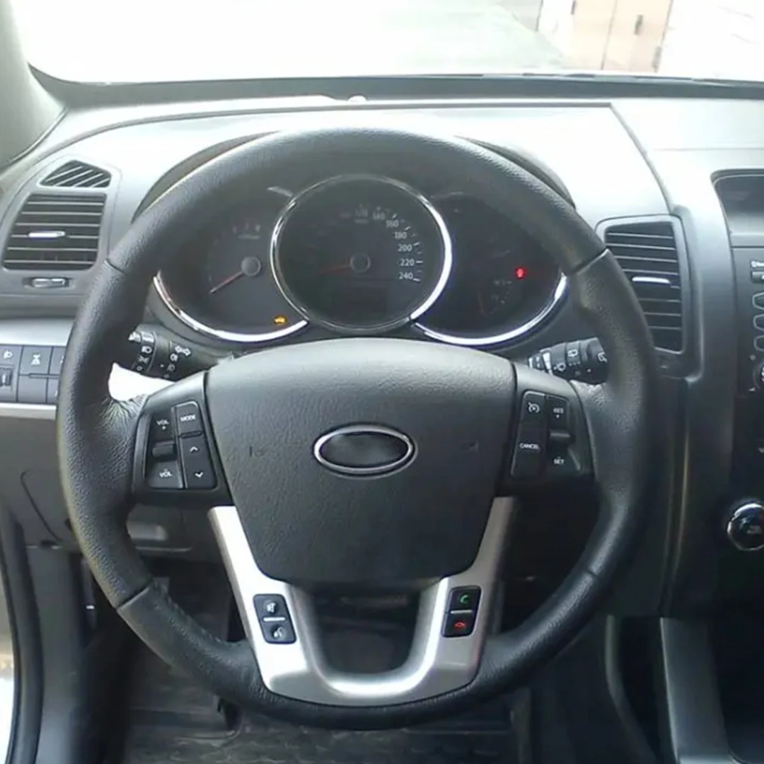 Carbon Fiber Customized Steering Wheel for Kia Sorento R 2010 (excluding airbags, trim and buttons)
Carbon Fiber Customized Steering Wheel for Kia Sorento R 2010 (excluding airbags, trim and buttons)