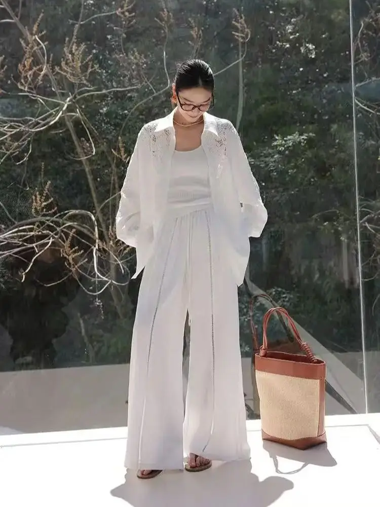Casual fashionable loose linen hollow out pants suit
Casual fashionable loose linen hollow out pants suit