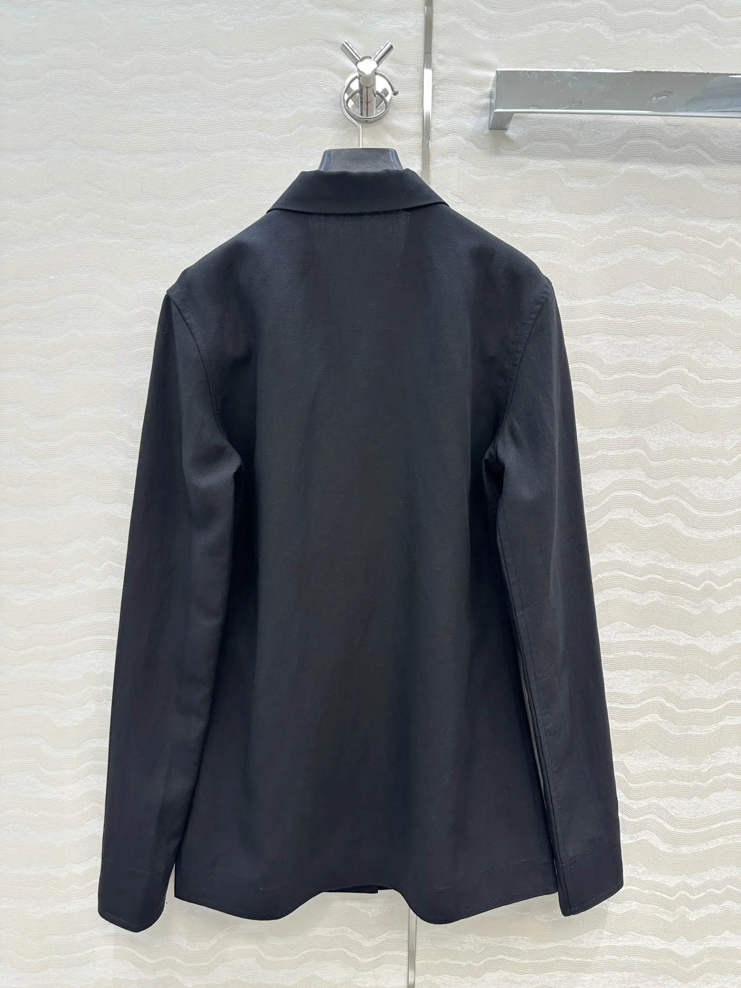 2025 Spring and Summer Fashion New Women's Black Suit Two-piece Vest Coat Jacket
2025 Spring and Summer Fashion New Women's Black Suit Two-piece Vest Coat Jacket