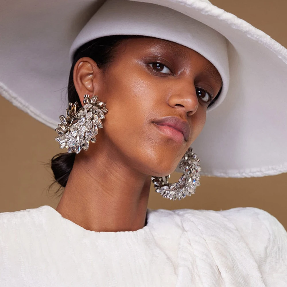 Stonefans Luxury Boho Crystal Hoop Earrings for Women Rhinestone Big Hoop Statement Jewelry Elegant Accessories for Wedding Gift 
Stonefans Luxury Boho Crystal Hoop Earrings for Women Rhinestone Big Hoop Statement Jewelry Elegant Accessories for Wedding Gift