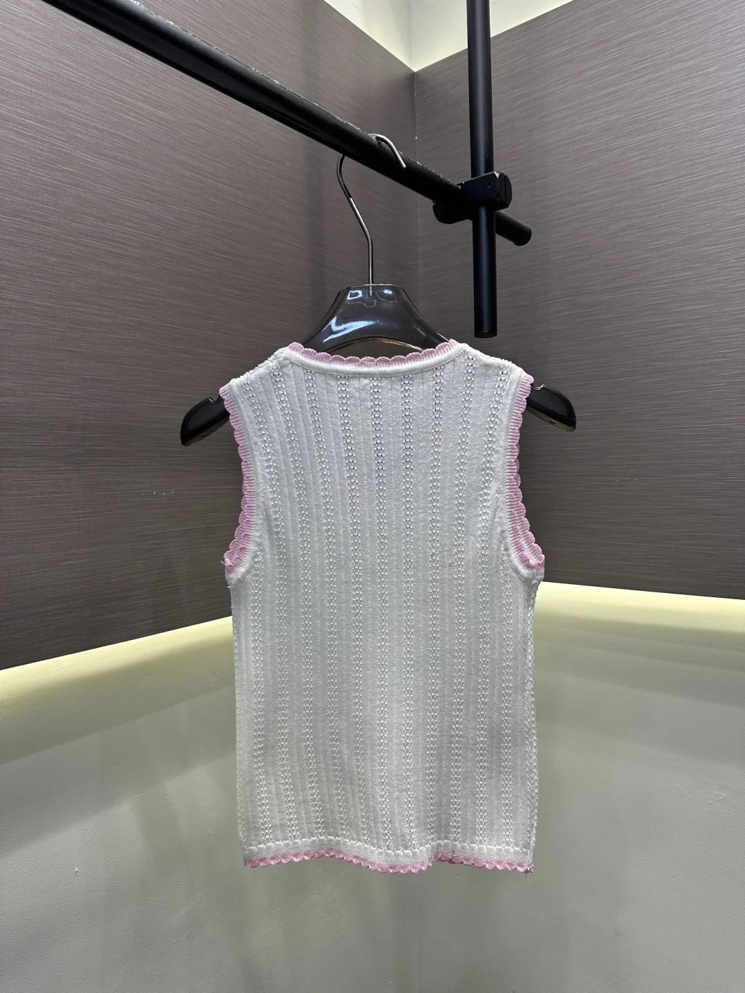 2026 Summer Women's Color Block Scallop Edge Ribbed Knit Vest Slim Fit Sleeveless Layering Top ZX105
2026 Summer Women's Color Block Scallop Edge Ribbed Knit Vest Slim Fit Sleeveless Layering Top ZX105
