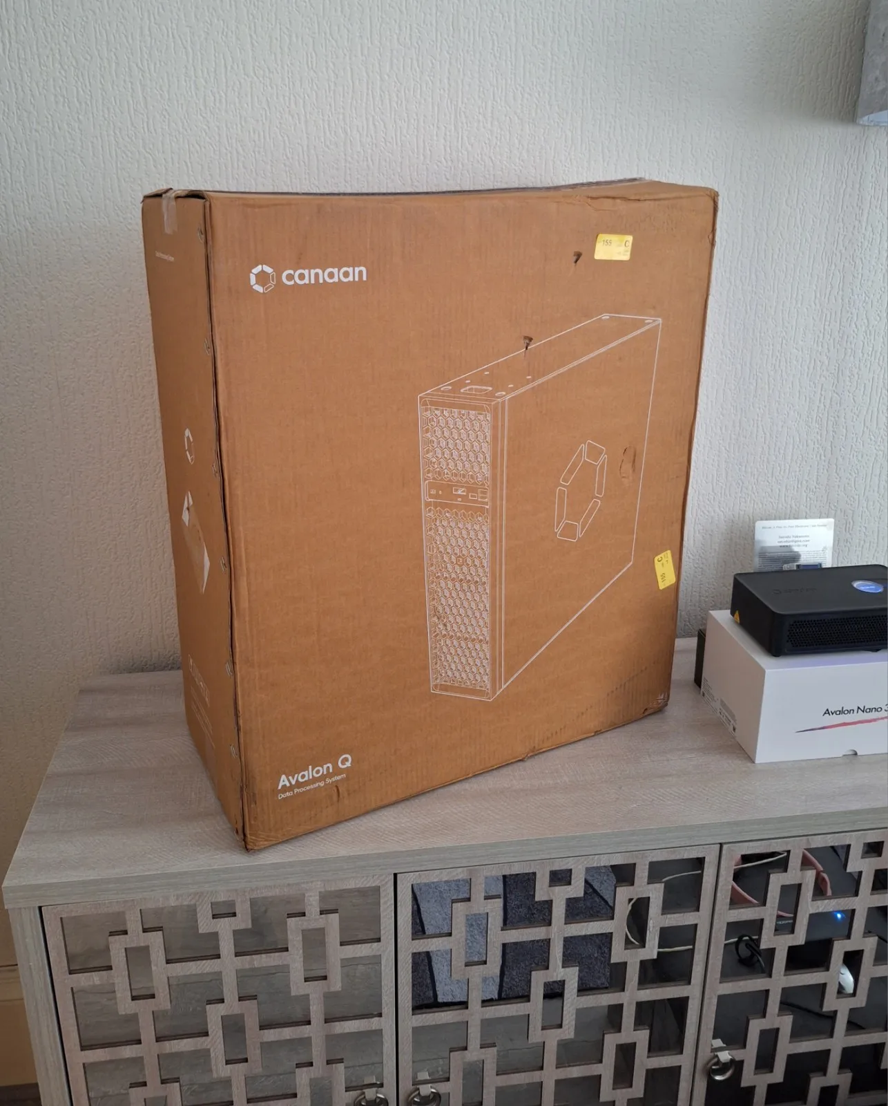 JDNew Canaan Avalon Q 90TH/S 1674W ECO Home Miner For Home In Stock
JDNew Canaan Avalon Q 90TH/S 1674W ECO Home Miner For Home In Stock
