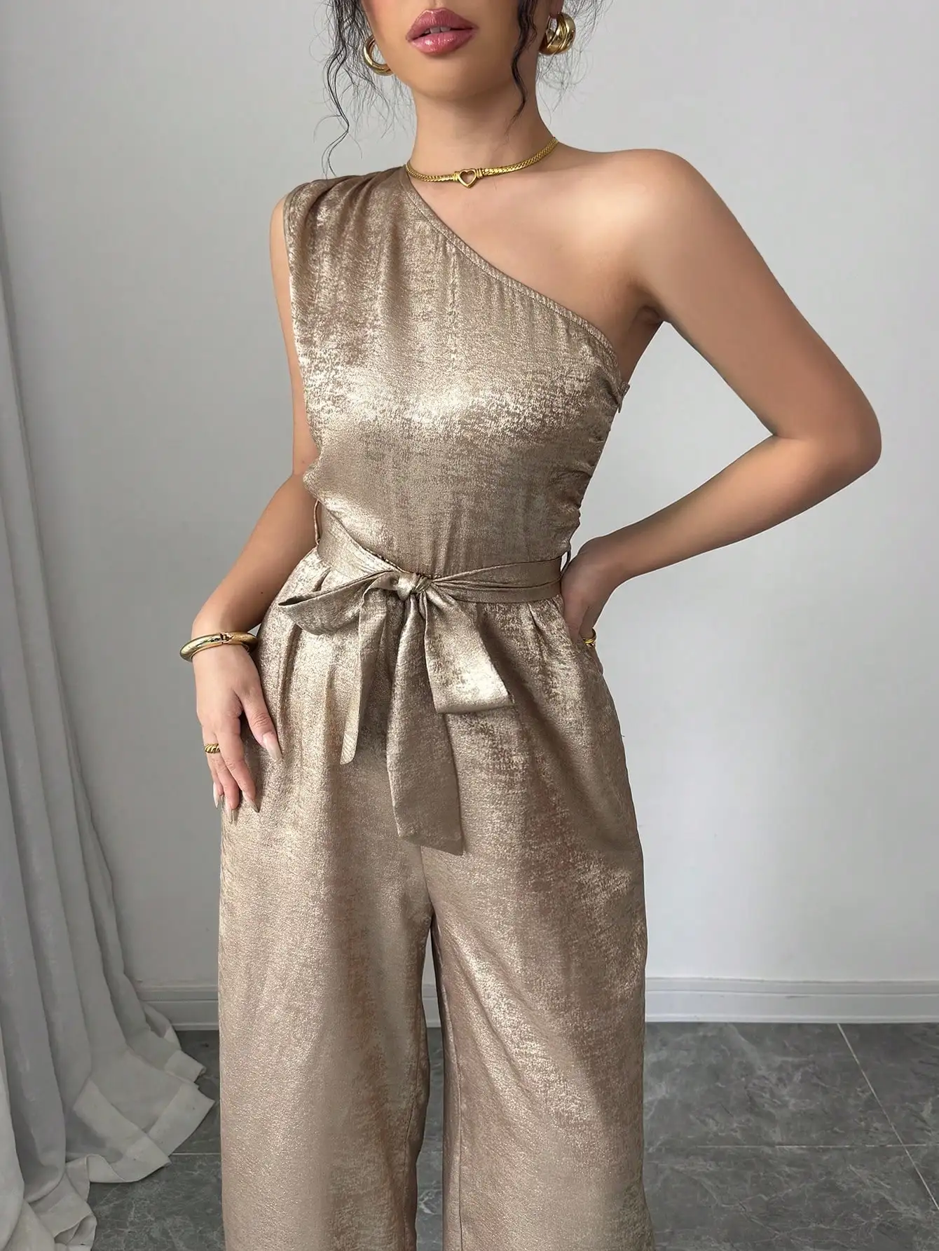 Women High Waist White Halter Neck Zip Front Wide Leg Jumpsuit, Elegant Sleeveless Casual Party Vacation Romper
Women High Waist White Halter Neck Zip Front Wide Leg Jumpsuit, Elegant Sleeveless Casual Party Vacation Romper