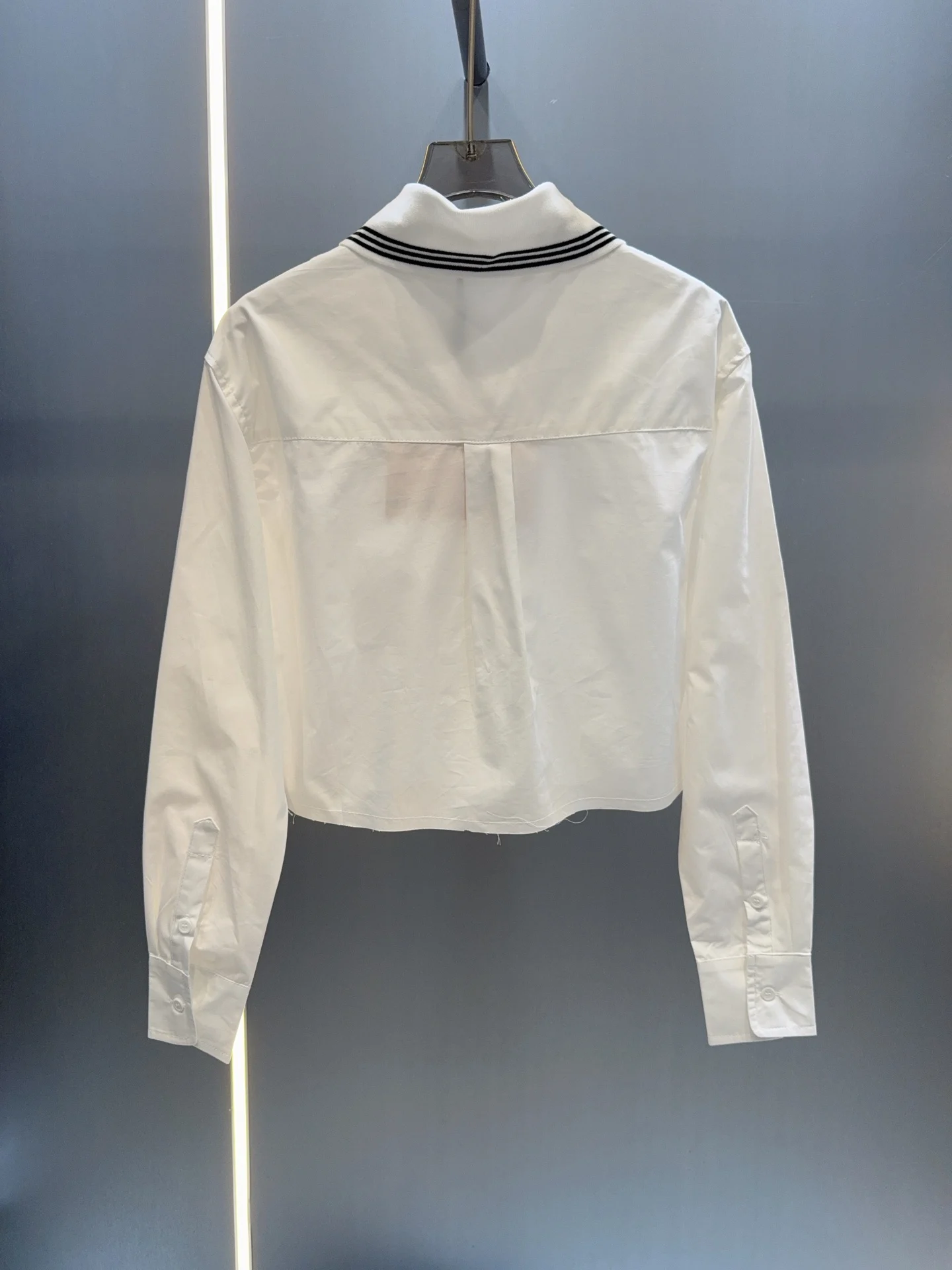 2025 Summer New Women's Short Shirt Pleated Short Skirt Suit Simple And Comfortable Style
2025 Summer New Women's Short Shirt Pleated Short Skirt Suit Simple And Comfortable Style