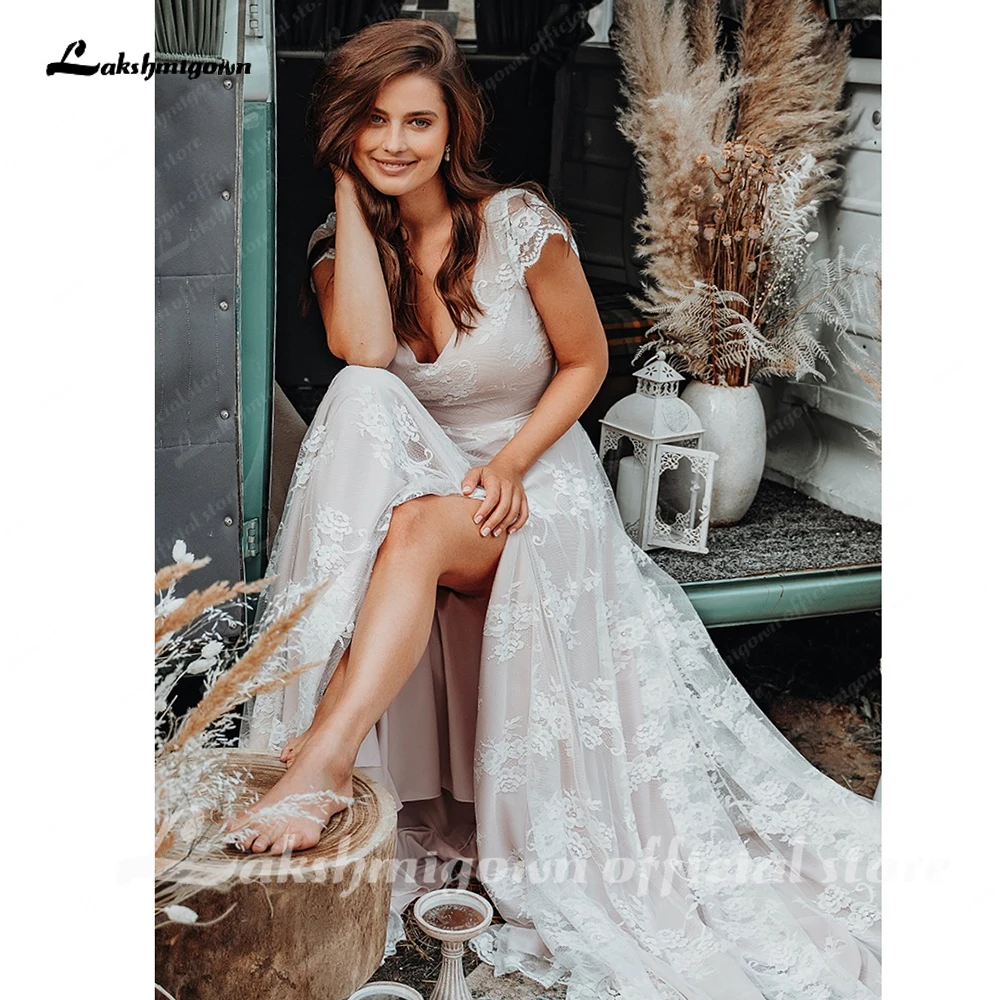 Roycebridal Plus Size Boho Wedding Dress 2026 Tulle Lace Applique Wedding Gown A-Line Split Side Bridal Gown Customized
Roycebridal Plus Size Boho Wedding Dress 2026 Tulle Lace Applique Wedding Gown A-Line Split Side Bridal Gown Customized