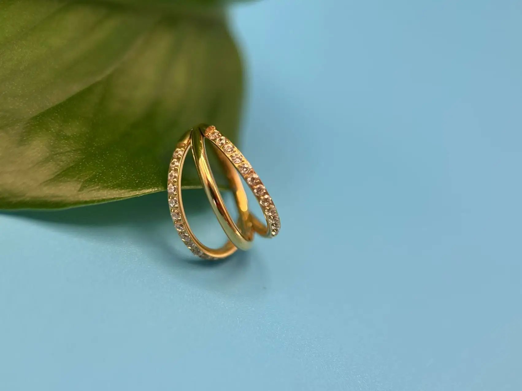 Kenbao 10pcs Titanium 3 Row Clear Zircon Nose Segment Helix Daith Cartilage Hinghed Clicker Septum Body Ring Piercing Jewelry
Kenbao 10pcs Titanium 3 Row Clear Zircon Nose Segment Helix Daith Cartilage Hinghed Clicker Septum Body Ring Piercing Jewelry