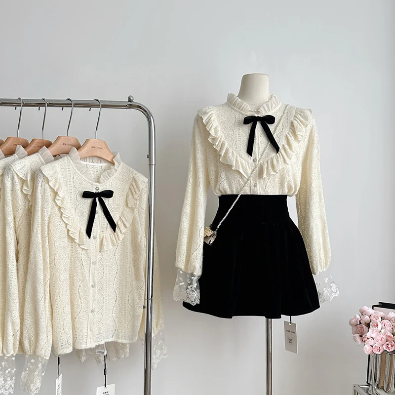 Elegant Shirts Women French Style Bow Stand Collar Long Sleeve Ruffles 2023 Autumn New Office Lady Blouse Fashion Tops
Elegant Shirts Women French Style Bow Stand Collar Long Sleeve Ruffles 2023 Autumn New Office Lady Blouse Fashion Tops