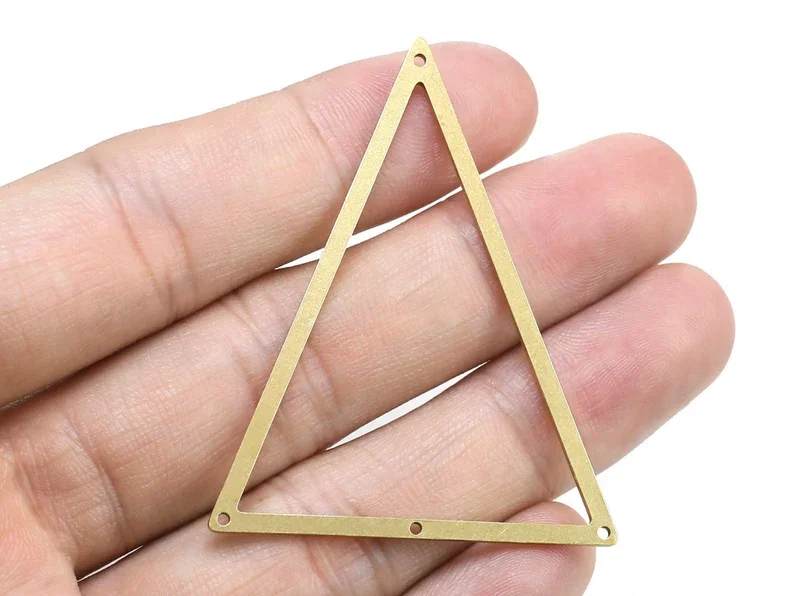 6pcs Brass Triangle Connector, Earring Charms, 50x40x1mm, Geometric Brass findings, Earring Accessories, Jewelry making - R1446
6pcs Brass Triangle Connector, Earring Charms, 50x40x1mm, Geometric Brass findings, Earring Accessories, Jewelry making - R1446