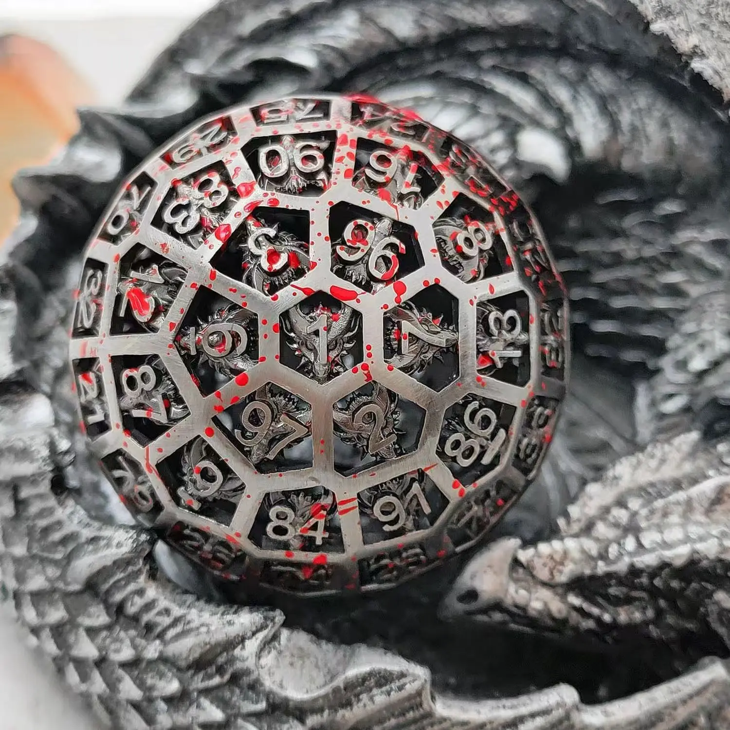 Металлические кубики Dragon Dnd Dices D100 Ролевые игральные кости dnd набор кубиков для Dungeons and Dragons D&D Dice Настольные игры RPG кубики D100
Металлические кубики Dragon Dnd Dices D100 Ролевые игральные кости dnd набор кубиков для Dungeons and Dragons D&D Dice Настольные игры RPG кубики D100