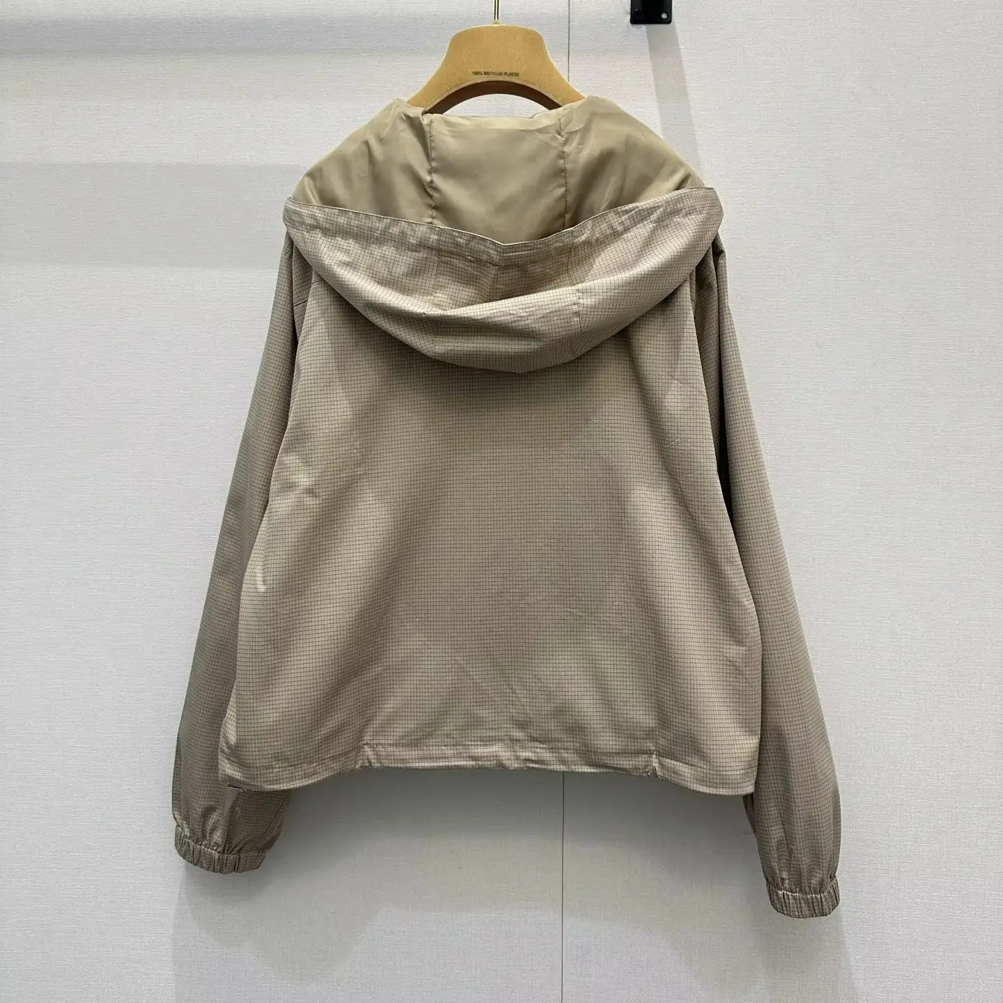 2026 New and Fashionable Embroidered Half-Open Front Color-Blocked Long-Sleeved Jacket, Windbreaker/Windbreaker
2026 New and Fashionable Embroidered Half-Open Front Color-Blocked Long-Sleeved Jacket, Windbreaker/Windbreaker