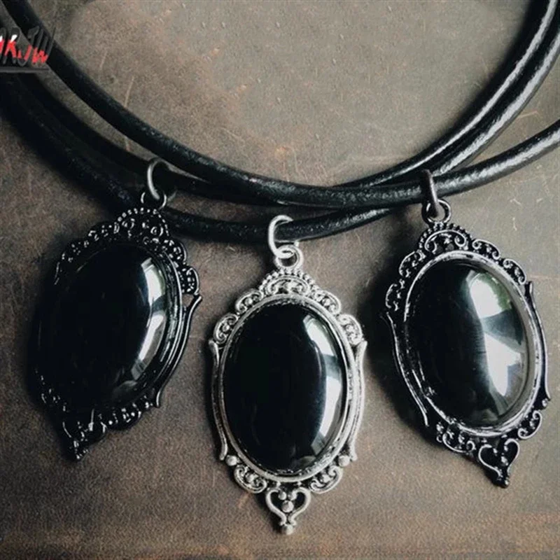 New Pitch Black Onyx Necklace Gothic Stone Witchy Jewelry Classical Fashion Daughter's Gift Magic Pendant Woman Mystical
New Pitch Black Onyx Necklace Gothic Stone Witchy Jewelry Classical Fashion Daughter's Gift Magic Pendant Woman Mystical
