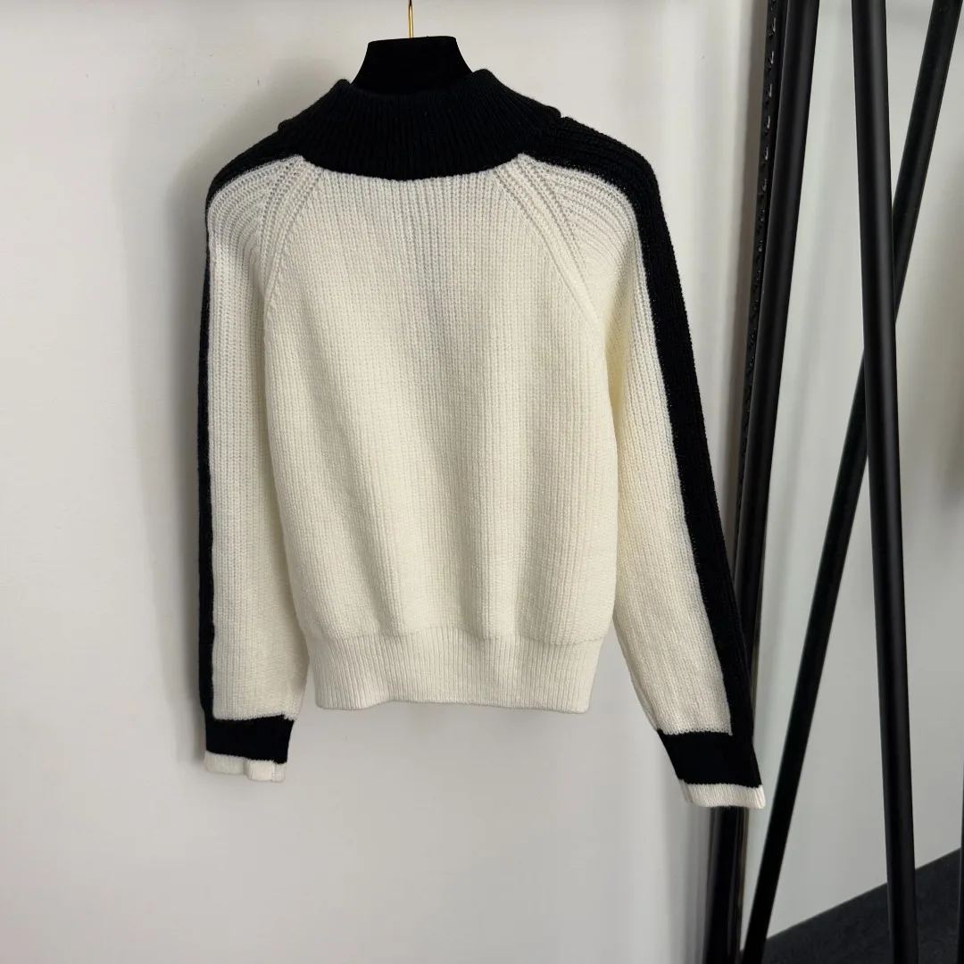 Женская винтажная вязаная футболка с цветными блоками, новинка 2025, Y2K, пуговица спереди, отложной воротник, мягкая ткань, повседневная уличная одежда, весна-осень
Женская винтажная вязаная футболка с цветными блоками, новинка 2025, Y2K, пуговица спереди, отложной воротник, мягкая ткань, повседневная уличная одежда, весна-осень