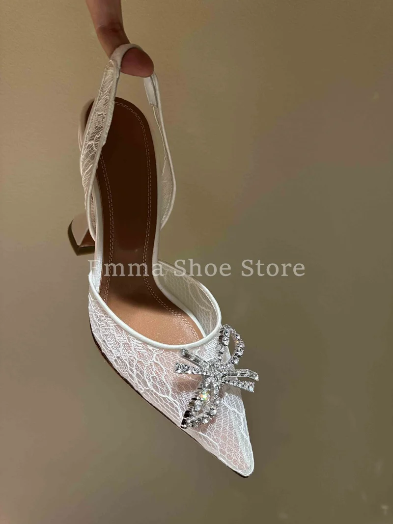 Elegant White Lace High Heel Crystal Bow Pumps Summer Women's Luxury Pointed Toe Dress Shoes Banquet Slip On Lady Wedding Shoes
Elegant White Lace High Heel Crystal Bow Pumps Summer Women's Luxury Pointed Toe Dress Shoes Banquet Slip On Lady Wedding Shoes
