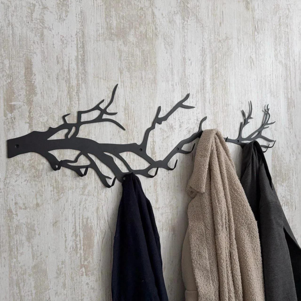 Tree branch coat rack, key holder for wall, entryway decor, housewarming gift
Tree branch coat rack, key holder for wall, entryway decor, housewarming gift