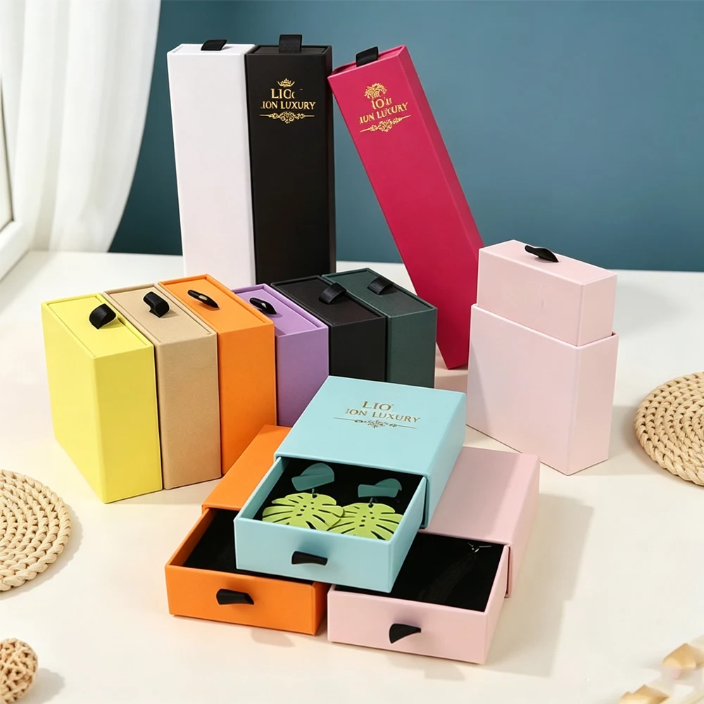 100Pcs Custom Paper Drawer Box Jewelry Packaging Boxes 8x8x2.5cm Slide Out Storage Boxes Brooch Bracelet Necklace Earrings Rings
100Pcs Custom Paper Drawer Box Jewelry Packaging Boxes 8x8x2.5cm Slide Out Storage Boxes Brooch Bracelet Necklace Earrings Rings