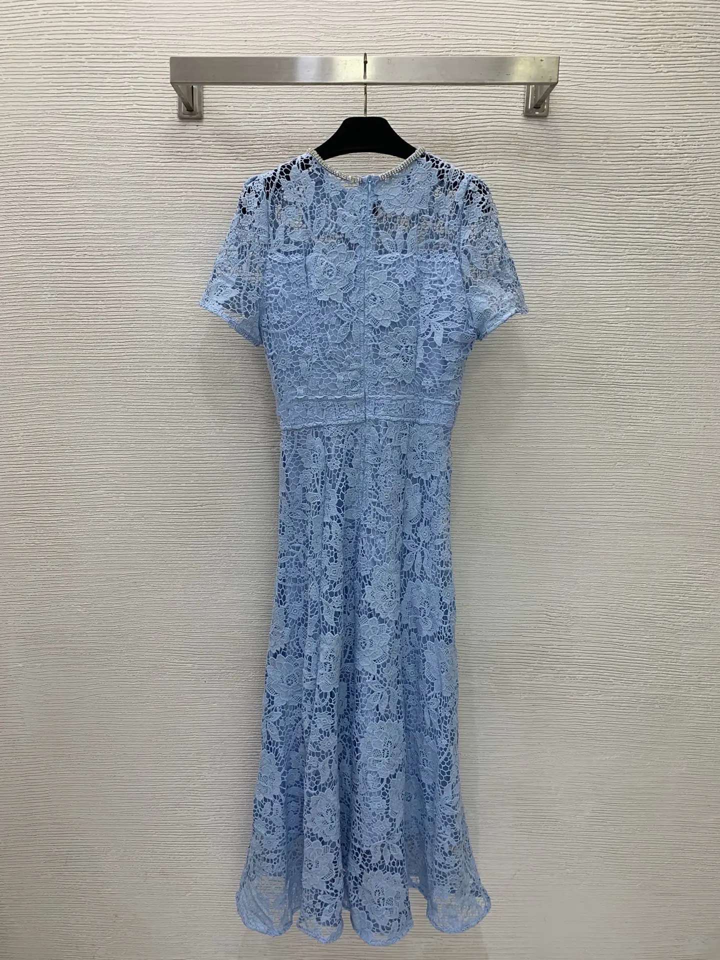 2026 Early Spring Designer Dress Ruffled sleeves with Belt velvet Mid-Length A-line Button Slimming Half-Sleeved
2026 Early Spring Designer Dress Ruffled sleeves with Belt velvet Mid-Length A-line Button Slimming Half-Sleeved