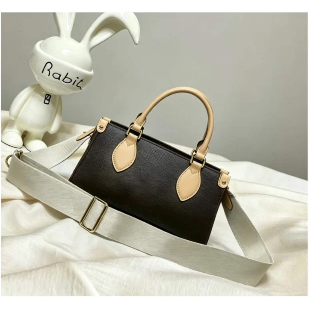 New Size 25 x 13 x 10 CM Women's Fashion Versatile Pumpkin Design Letter Print Handbag Cross-body Bag No Box
New Size 25 x 13 x 10 CM Women's Fashion Versatile Pumpkin Design Letter Print Handbag Cross-body Bag No Box