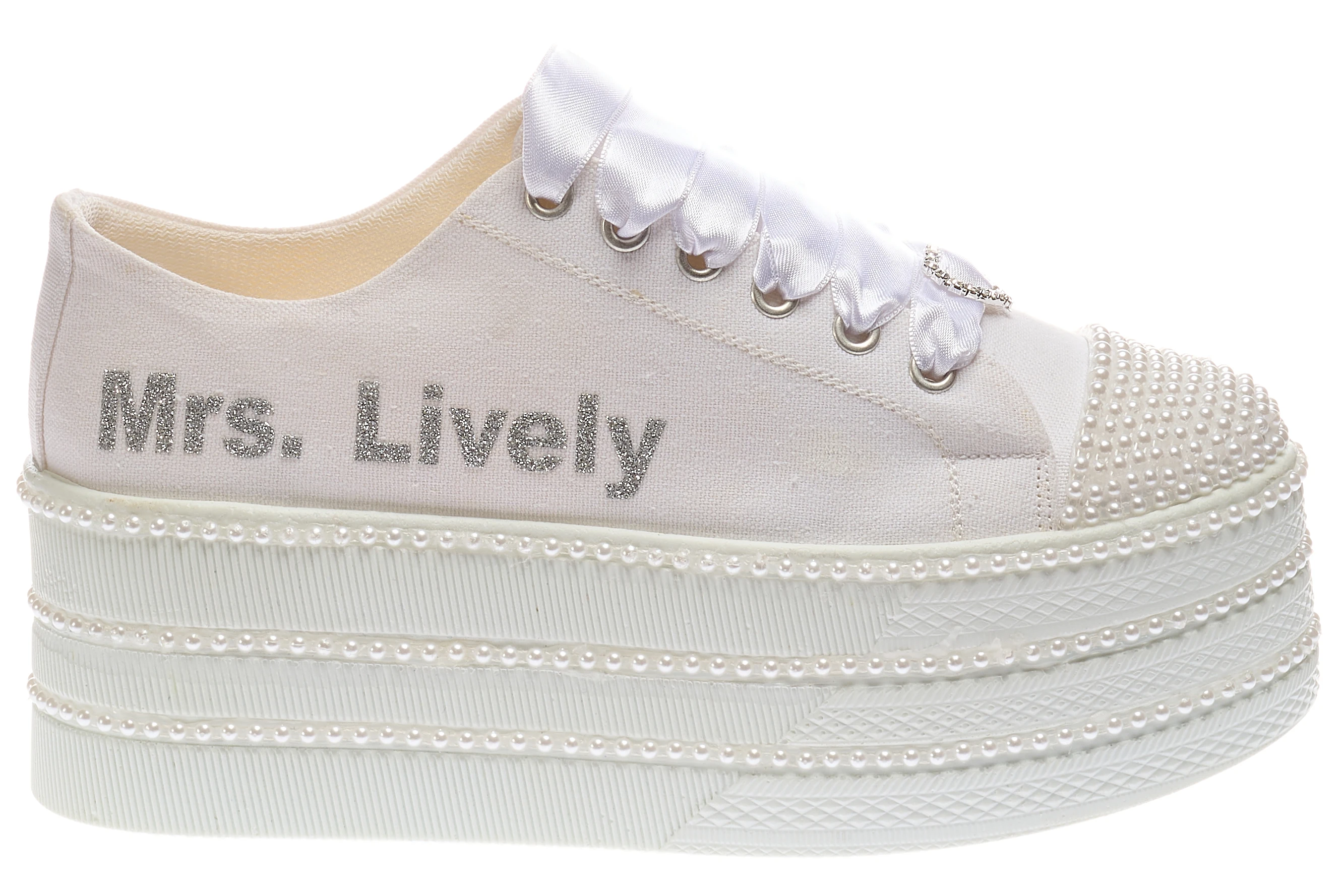 Bride Sneakers - Customizable Wedding Sneakers - 7cm Height, Comfortable Design wedding shoes -Flat platform personalized bride
Bride Sneakers - Customizable Wedding Sneakers - 7cm Height, Comfortable Design wedding shoes -Flat platform personalized bride