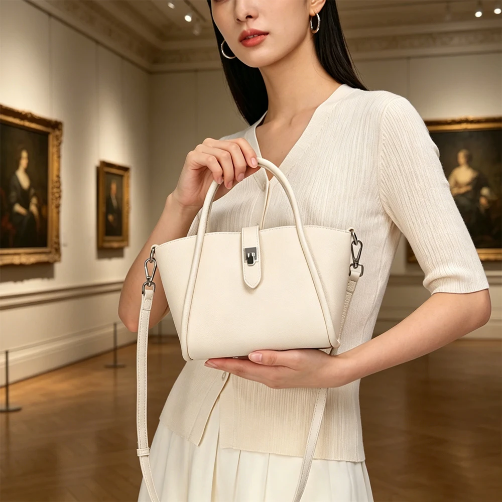 Women's Genuine Leather Top Handle Bag Top Layer Cowhide Mini Tote Purse with Lock Detachable Strap Crossbody Handbag
Women's Genuine Leather Top Handle Bag Top Layer Cowhide Mini Tote Purse with Lock Detachable Strap Crossbody Handbag