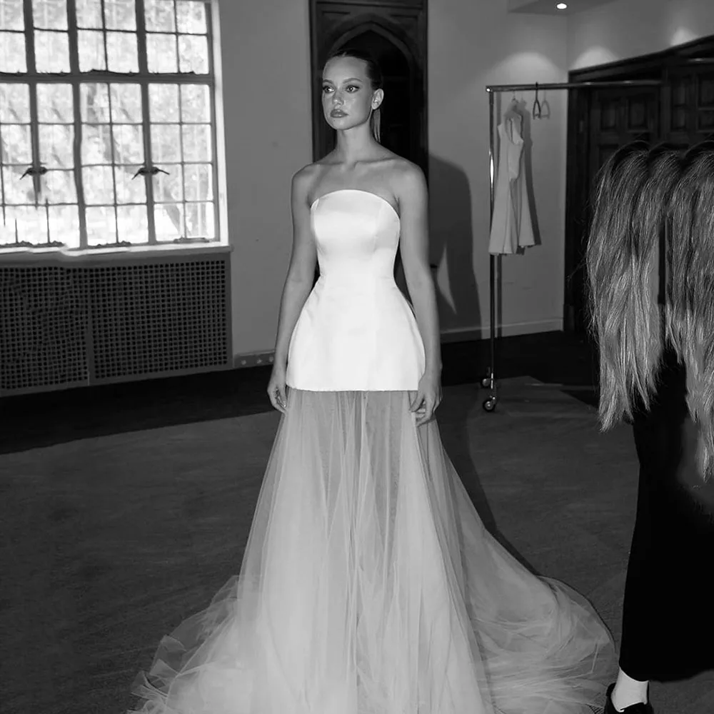 Msikoods Elegant Bride Dresses 2024 Customized A Line Satin Tulle Wedding Gowns Long Women Bride Party Dress Formal Brides Dress
Msikoods Elegant Bride Dresses 2024 Customized A Line Satin Tulle Wedding Gowns Long Women Bride Party Dress Formal Brides Dress