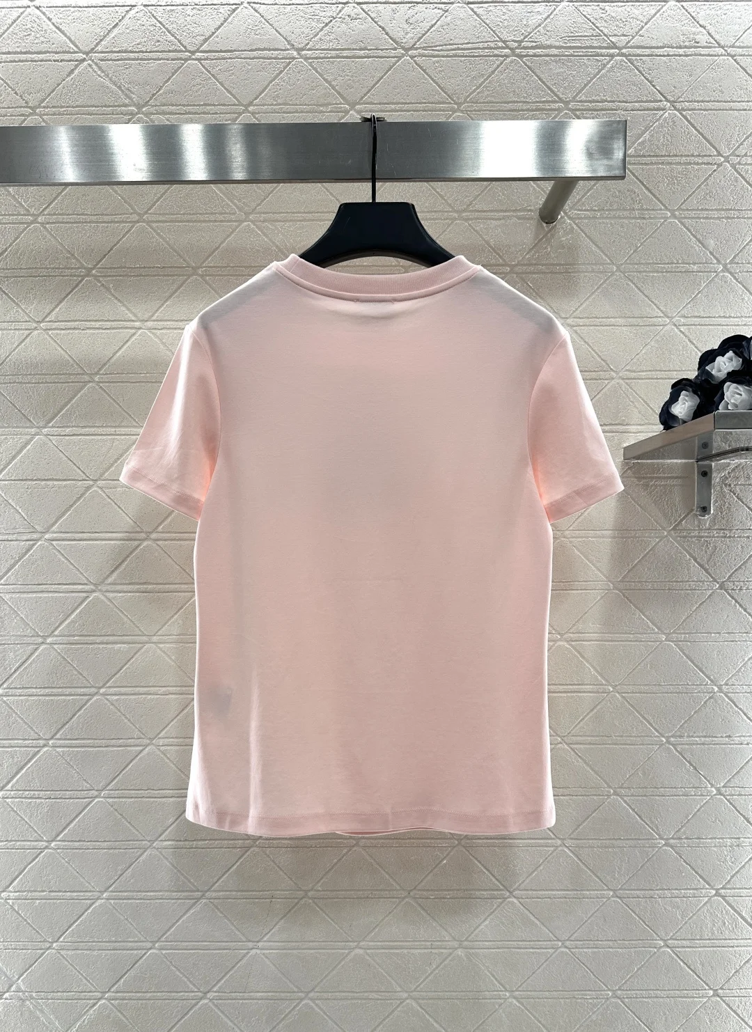 Women's new product: rhinestone nail bead silk gloss cotton material, casual temperament short sleeved round neck T-shirt
Women's new product: rhinestone nail bead silk gloss cotton material, casual temperament short sleeved round neck T-shirt