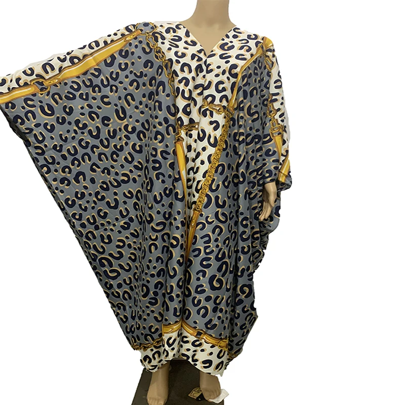 Popular Kuwait Leopard Printed Bohemian Sexy Lady V-neck Kaftan Silk Maxi dress Dashiki African women's party Boubou clothes
Popular Kuwait Leopard Printed Bohemian Sexy Lady V-neck Kaftan Silk Maxi dress Dashiki African women's party Boubou clothes