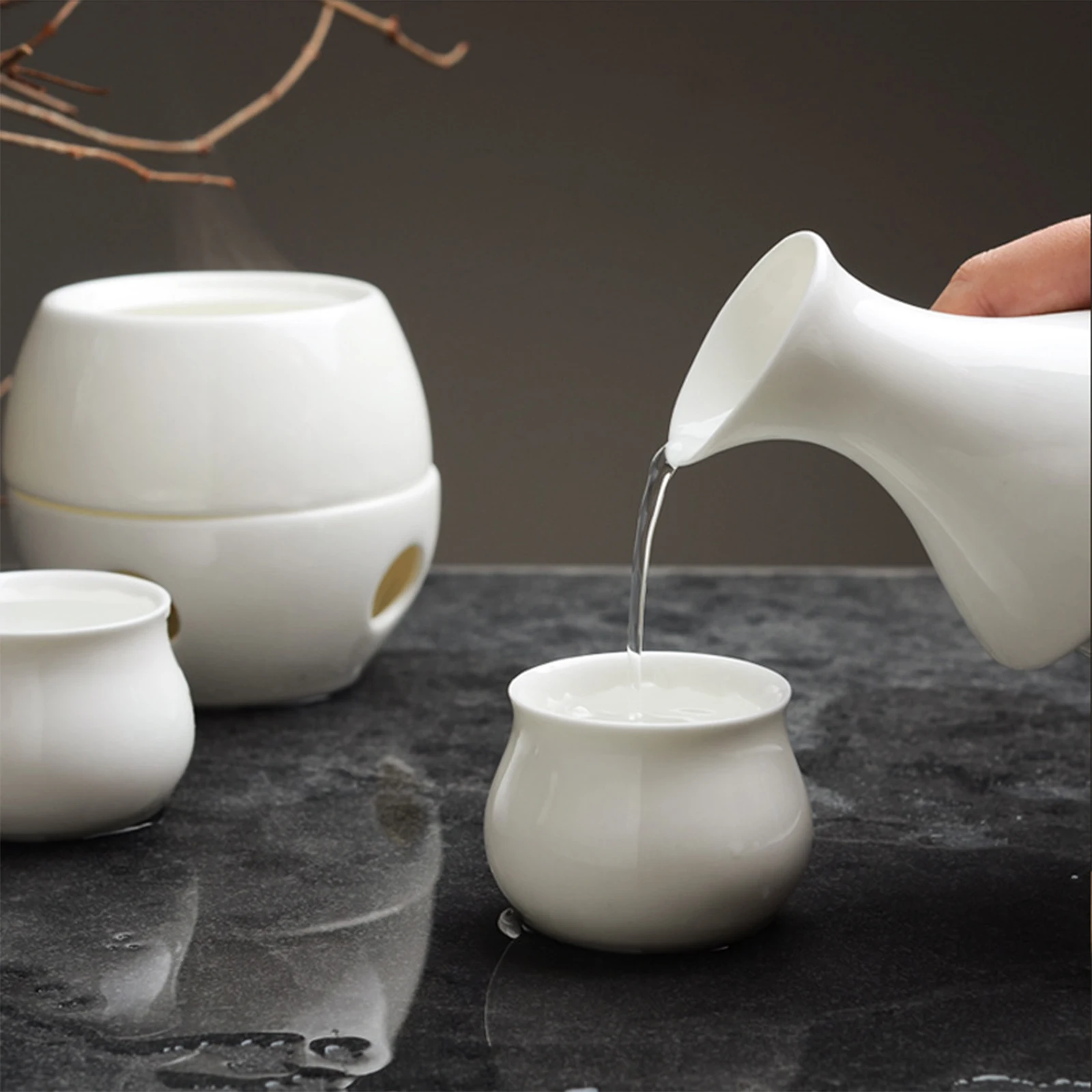 Керамический набор для саке с подогревом Бутылка для сака для питья Фарфоровая керамика Традиционные 4 керамические чашки для вечеринки Ресторан Домашний бар 
Керамический набор для саке с подогревом Бутылка для сака для питья Фарфоровая керамика Традиционные 4 керамические чашки для вечеринки Ресторан Домашний бар