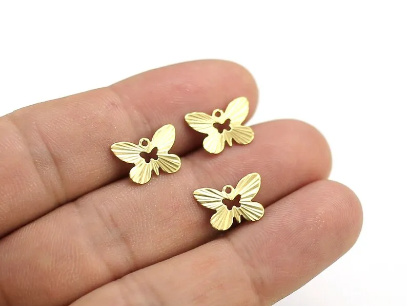 50pcs Brass Butterfly Charm, Animal Charm, Add-on Bracelet Charms, DIY Ornament, 13.4x9mm, Raw Brass Earring Findings -R1898
50pcs Brass Butterfly Charm, Animal Charm, Add-on Bracelet Charms, DIY Ornament, 13.4x9mm, Raw Brass Earring Findings -R1898