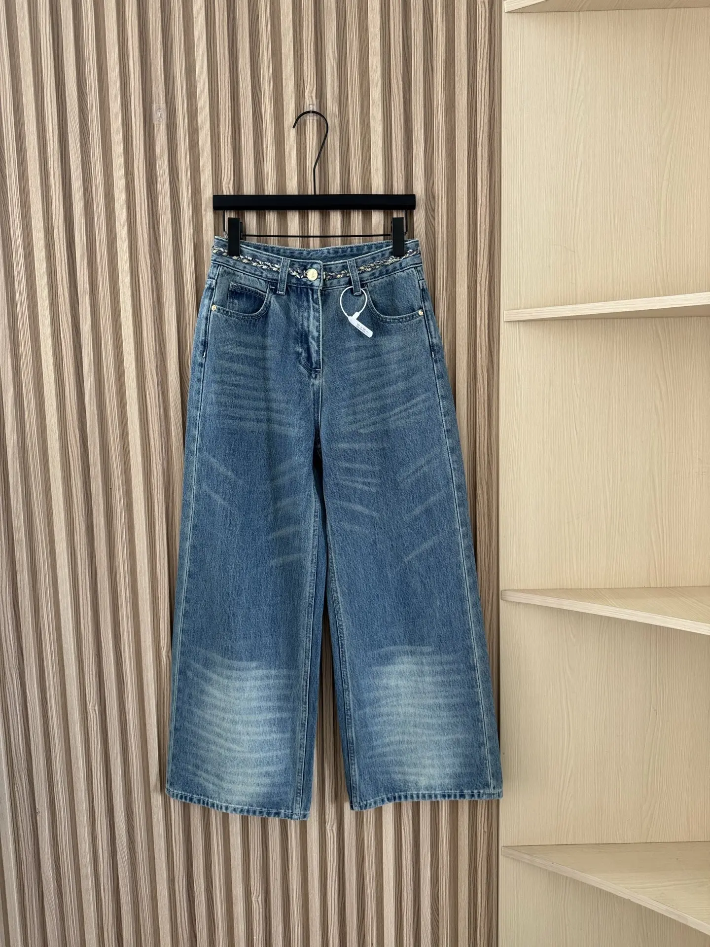 2025 New 100% Cotton Luxury Heavy Weave Belt Decoration Straight Leg Wide Jeans 281
2025 New 100% Cotton Luxury Heavy Weave Belt Decoration Straight Leg Wide Jeans 281