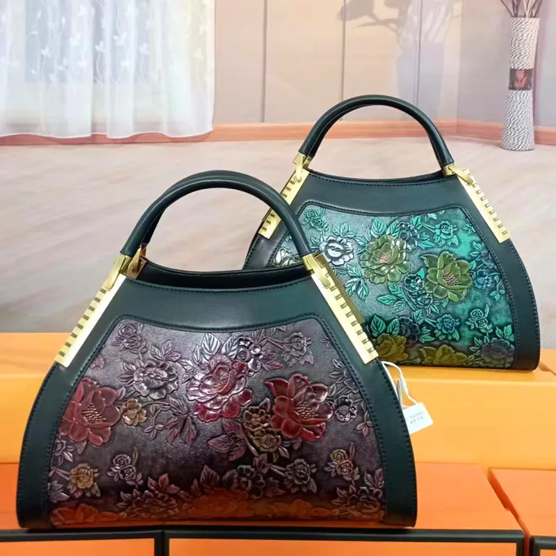 For mom, embossed handbag, one-shoulder cross-body bag, exquisite workmanship, shoulder strap length adjustable
For mom, embossed handbag, one-shoulder cross-body bag, exquisite workmanship, shoulder strap length adjustable