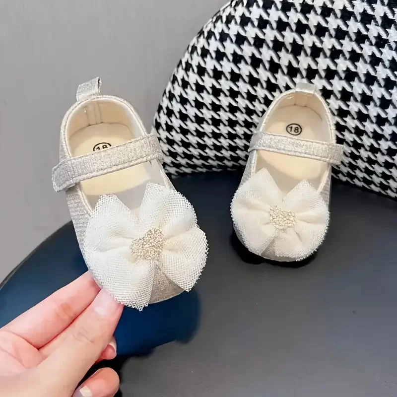 Sweet And Suitable Soft Soled Anti Slip Princess Shoes For Newborns Aged 0-18M Perfect For Toddlers Learning To Walk
Sweet And Suitable Soft Soled Anti Slip Princess Shoes For Newborns Aged 0-18M Perfect For Toddlers Learning To Walk