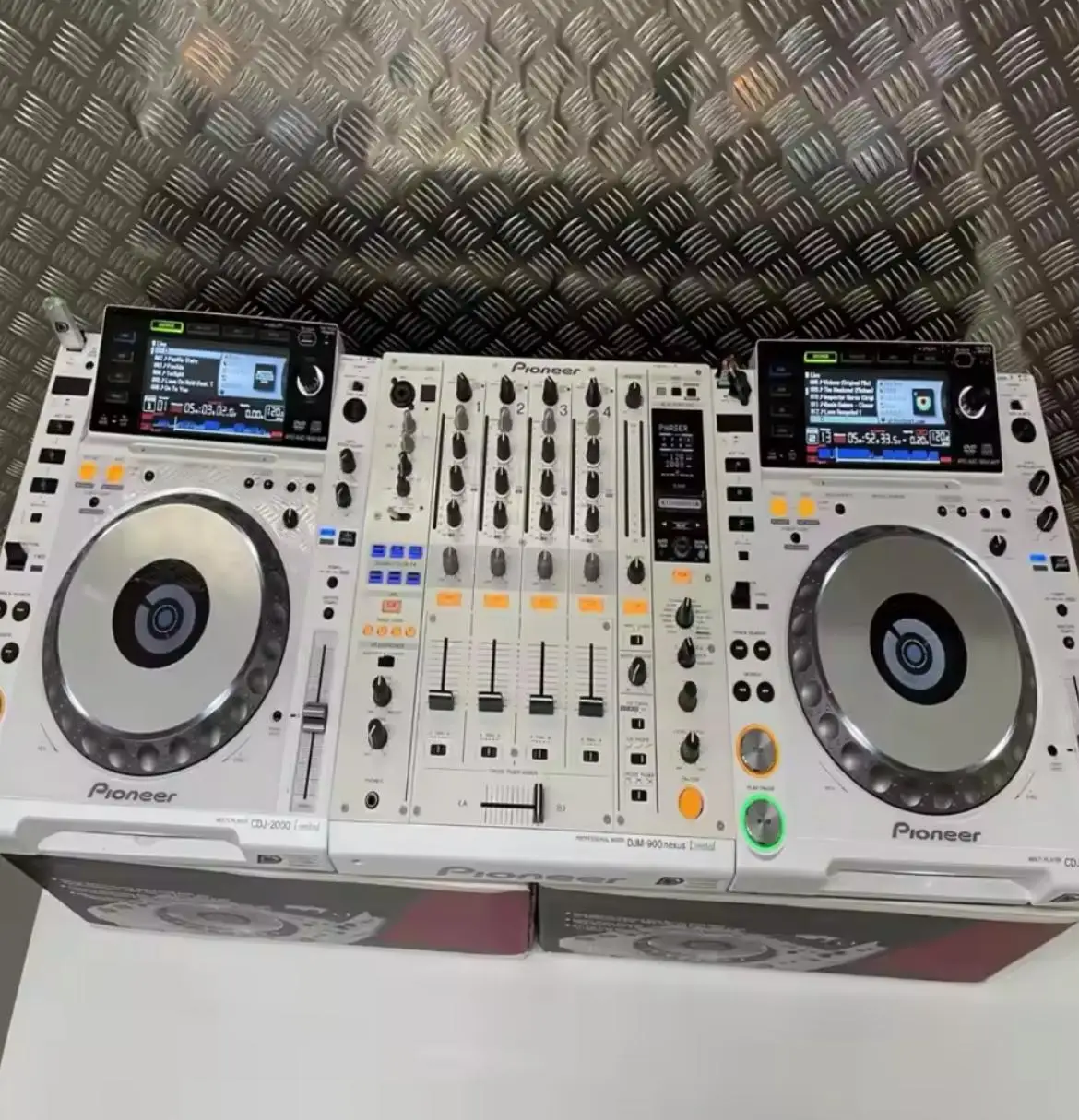 Горячее предложение Pioneer DJ 2x CDJ 2000 nexus2 nxs2 Nexus 2 1x DJM 2000 Nexus
Горячее предложение Pioneer DJ 2x CDJ 2000 nexus2 nxs2 Nexus 2 1x DJM 2000 Nexus