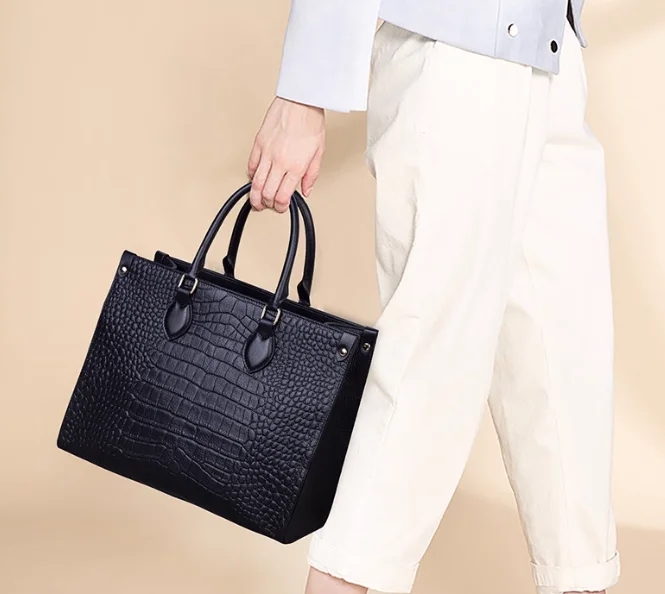 Women's Bag 2025 Genuine Leather Handbag Clutch Fashion Crocodile Pattern Shoulder Bag Ladies Casual Cowhide Messenger Bag
Women's Bag 2025 Genuine Leather Handbag Clutch Fashion Crocodile Pattern Shoulder Bag Ladies Casual Cowhide Messenger Bag