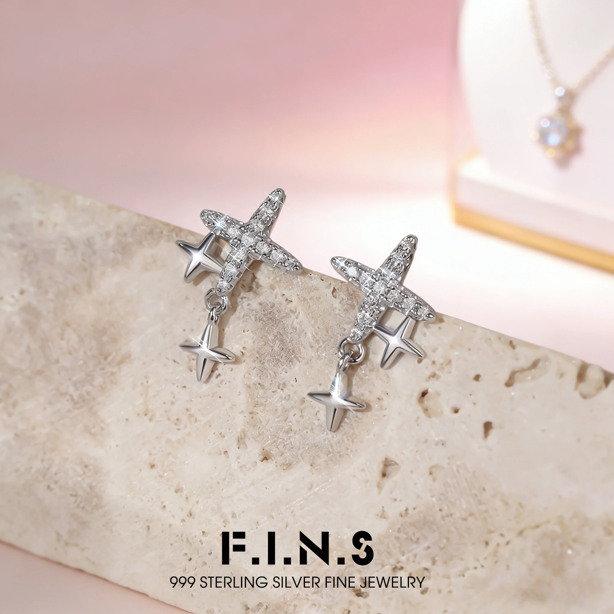 F.I.N.S Luxury S999 Sterling Silver Four-Pointed Star Stud Earrings For Women Versatile Minimalist Piercing Ear Drops Fine Jewel
F.I.N.S Luxury S999 Sterling Silver Four-Pointed Star Stud Earrings For Women Versatile Minimalist Piercing Ear Drops Fine Jewel