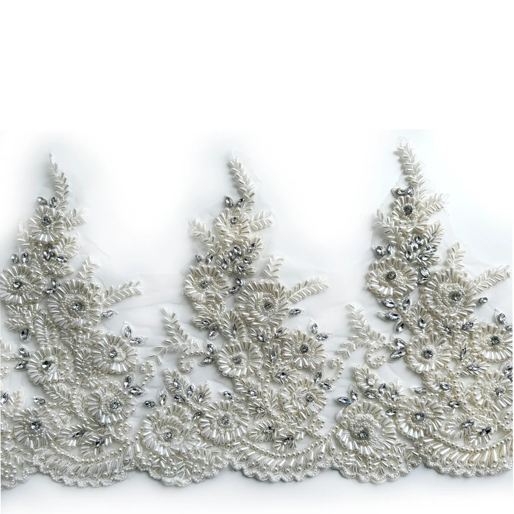 5 patterns 95cm length off white heavy hand-made pealrs lace trim,beautiful special dress customers prom dress DIY decoration
5 patterns 95cm length off white heavy hand-made pealrs lace trim,beautiful special dress customers prom dress DIY decoration