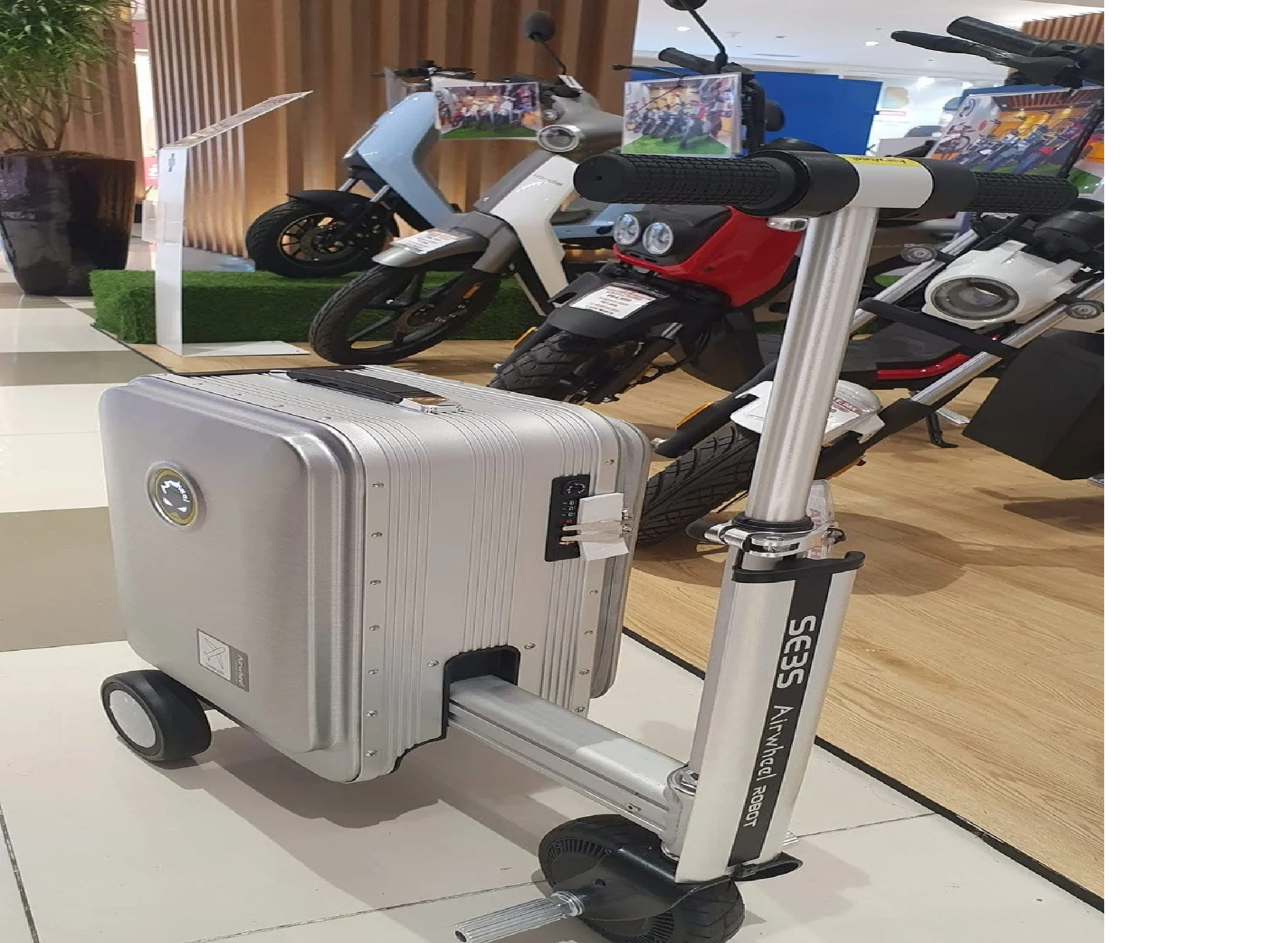 Электросамокат Airwheel SE3SL: купи 3, получи 2 бесплатно! Умный самокат-чемодан для путешествий с дистанционным управлением.
Электросамокат Airwheel SE3SL: купи 3, получи 2 бесплатно! Умный самокат-чемодан для путешествий с дистанционным управлением.