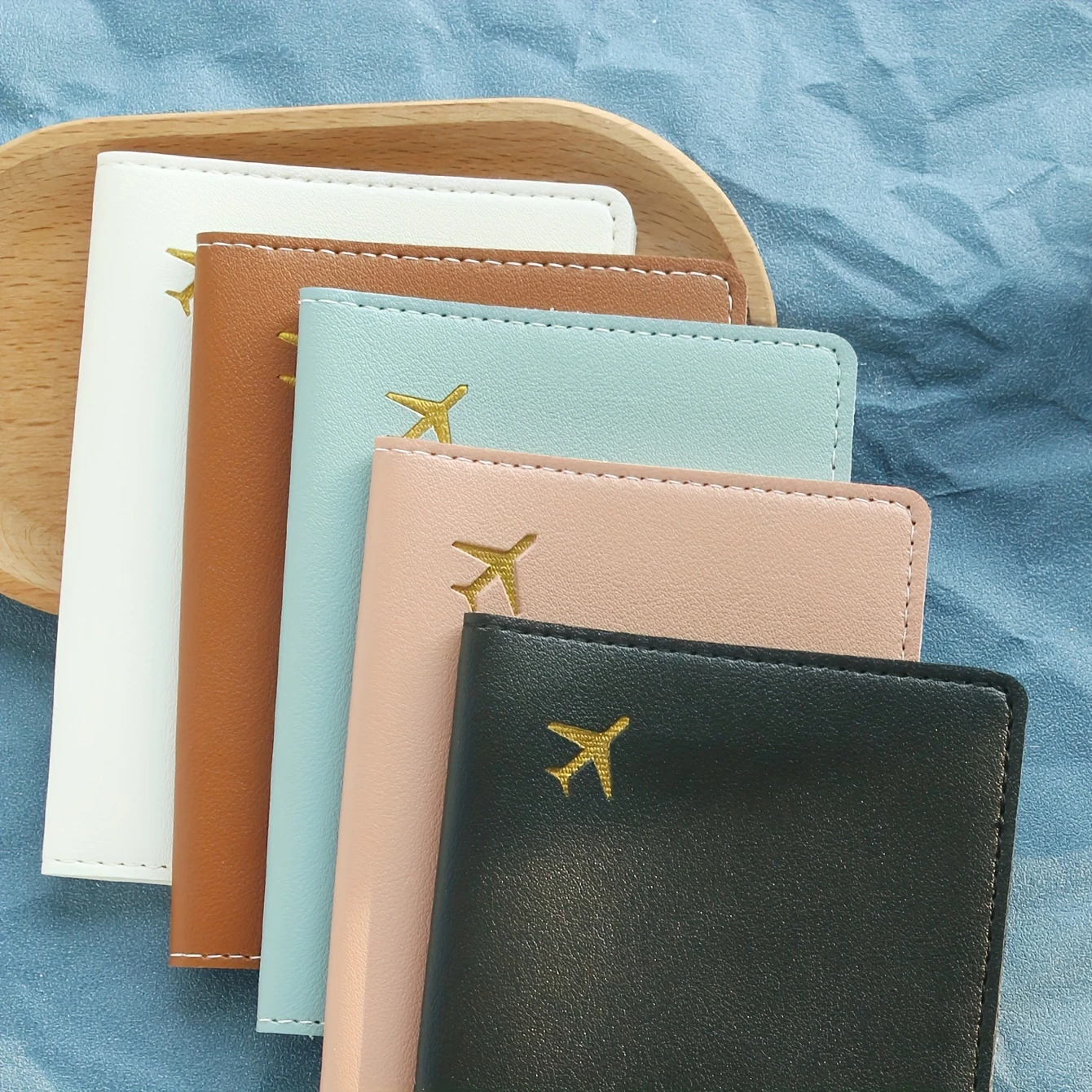 Custom Name Printed Passport Holder Elegant Travel Wallet Unique Birthday Gift for Best Friend Document Card Case
Custom Name Printed Passport Holder Elegant Travel Wallet Unique Birthday Gift for Best Friend Document Card Case