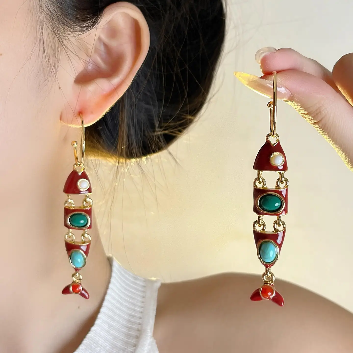 LuxeBoho Enamel Fishbone Earrings – Artistic Drop Dangle with Gemstone Accents
LuxeBoho Enamel Fishbone Earrings – Artistic Drop Dangle with Gemstone Accents