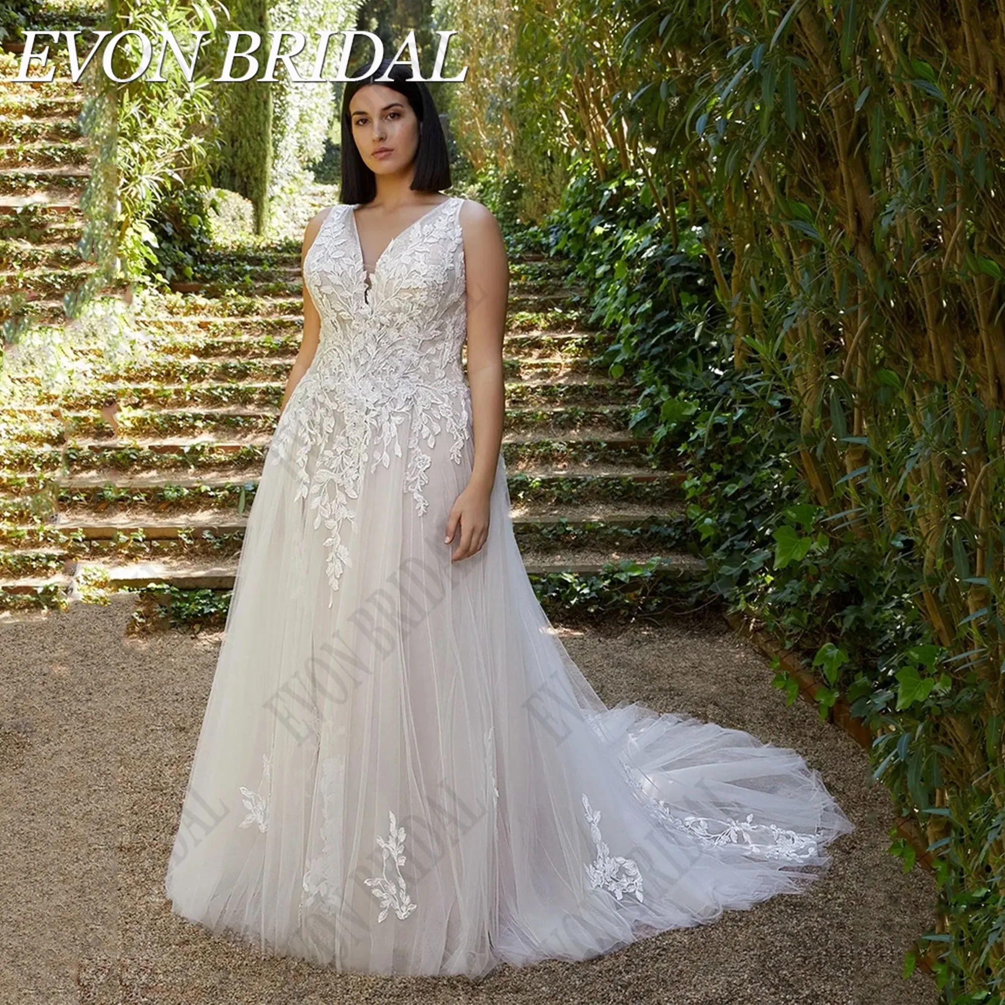 EVON BRIDAL Backless Plus Size Wedding Dresses Sleeveless V-Neck A-Line Tulle Vestidos De Novia Lace Applique Bride Gowns Custom
EVON BRIDAL Backless Plus Size Wedding Dresses Sleeveless V-Neck A-Line Tulle Vestidos De Novia Lace Applique Bride Gowns Custom