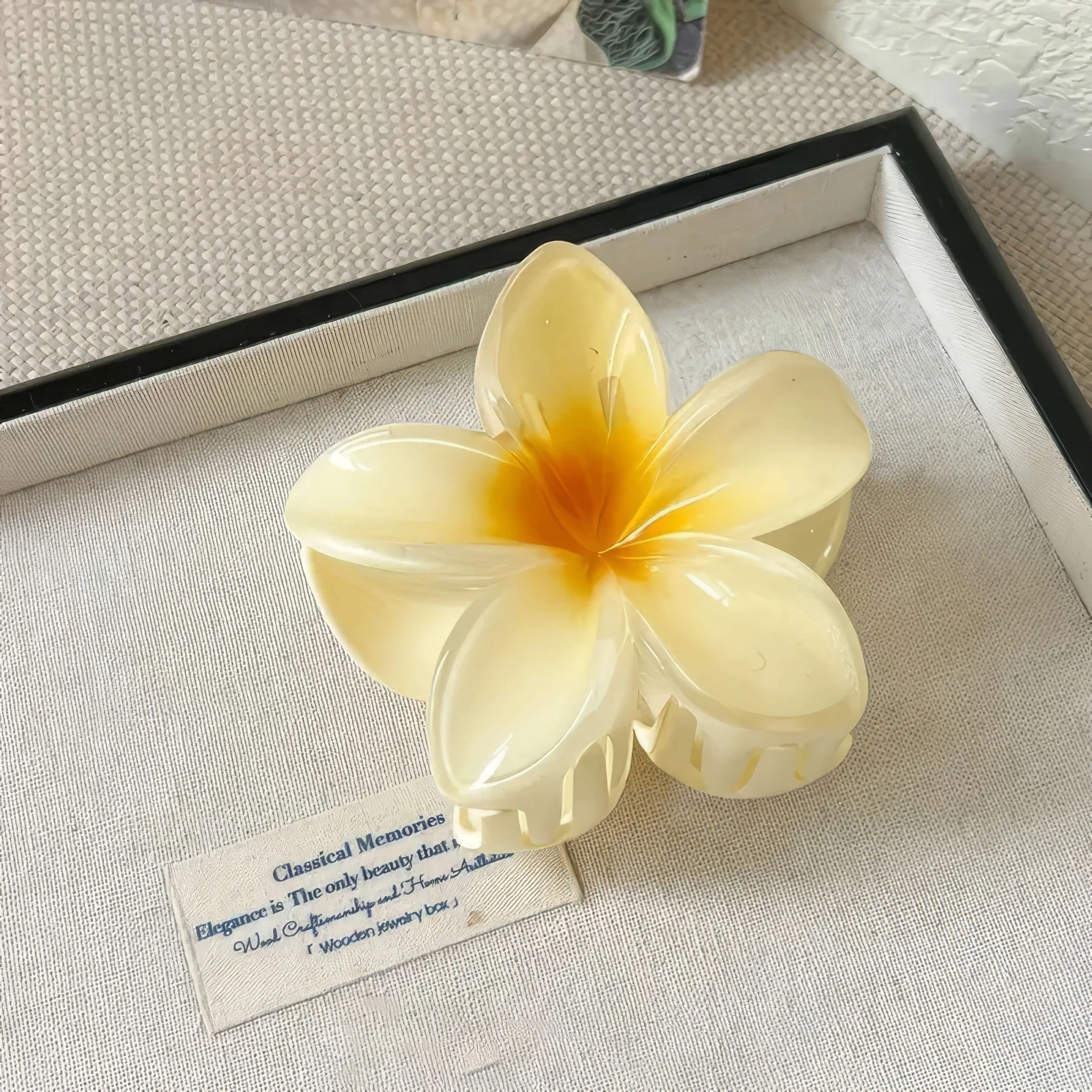 Многофункциональные заколки для волос в форме цветка (набор из 6 штук) в разнообразных цветах, идеально подходят для всех причесок.
Многофункциональные заколки для волос в форме цветка (набор из 6 штук) в разнообразных цветах, идеально подходят для всех причесок.