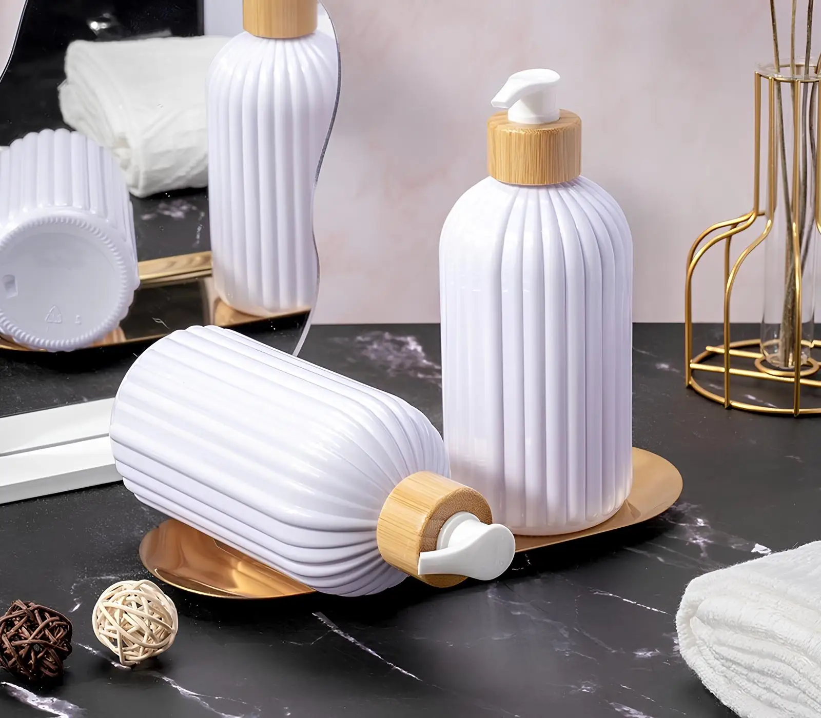Hand Soap Glass Dispenser for Bathroom, Liquid Soap and Body Lotion Bottles, Modern Bathroom Decor, Refillable Pump Dispenser
Hand Soap Glass Dispenser for Bathroom, Liquid Soap and Body Lotion Bottles, Modern Bathroom Decor, Refillable Pump Dispenser