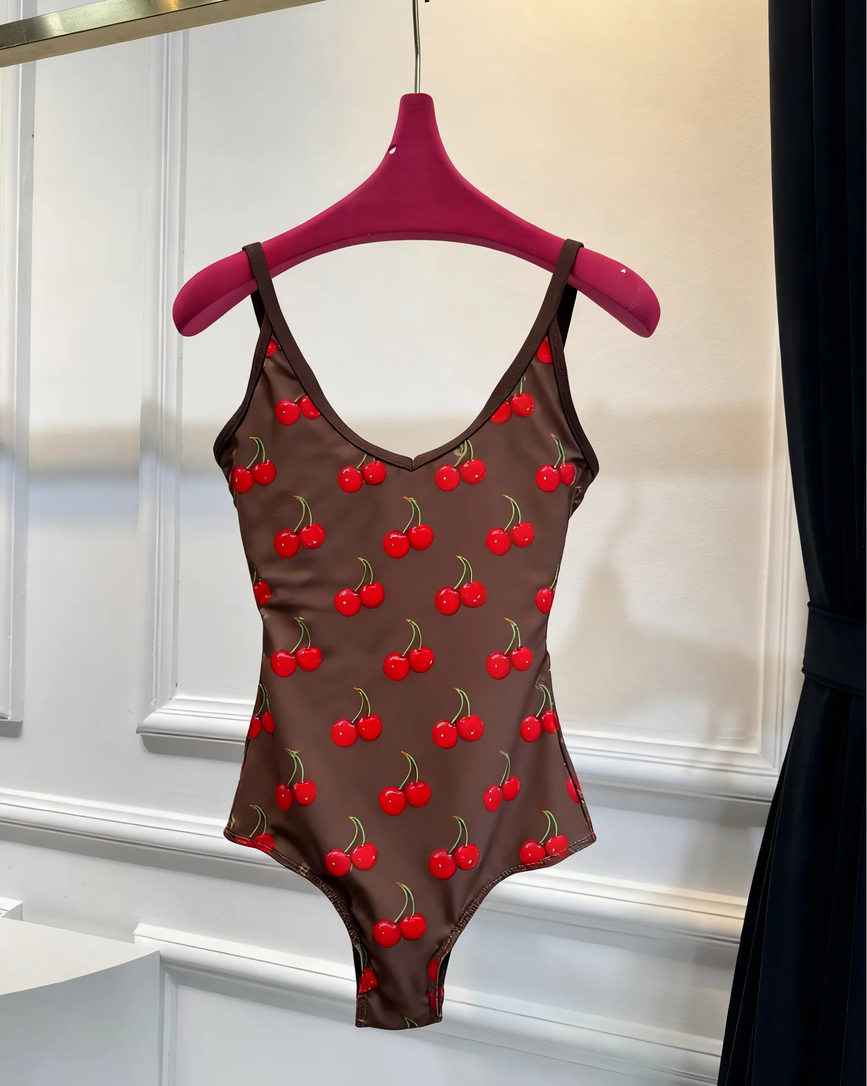 2025 Must-Have! Retro Sexy U-Neck Backless One-Piece Swimsuit - Stylish Design, Flattering Fit, Perfect for Beach & Pool Parties
2025 Must-Have! Retro Sexy U-Neck Backless One-Piece Swimsuit - Stylish Design, Flattering Fit, Perfect for Beach & Pool Parties